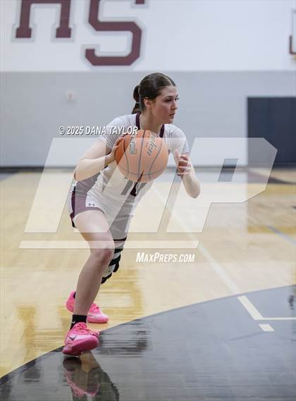 Thumbnail 2 in Petrolia @ Poolville photogallery.