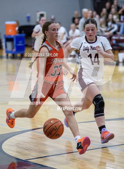 Thumbnail 1 in Petrolia @ Poolville photogallery.