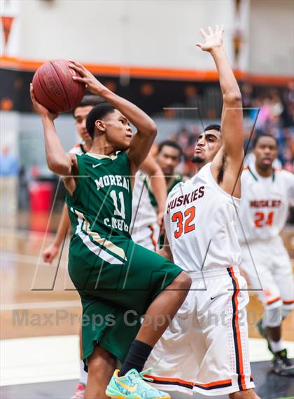 Thumbnail 3 in Moreau Catholic @ Washington photogallery.