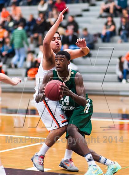Thumbnail 2 in Moreau Catholic @ Washington photogallery.