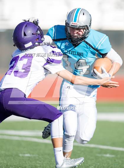Thumbnail 1 in Cleveland vs. Clovis photogallery.