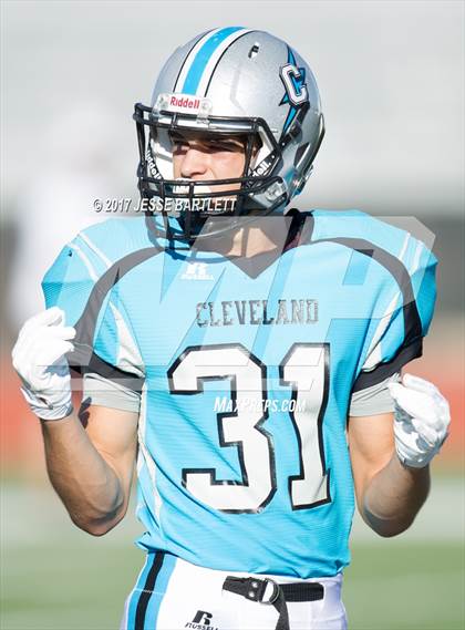 Thumbnail 2 in Cleveland vs. Clovis photogallery.