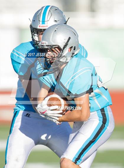 Thumbnail 3 in Cleveland vs. Clovis photogallery.