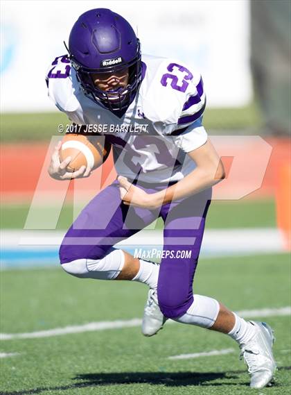 Thumbnail 3 in Cleveland vs. Clovis photogallery.