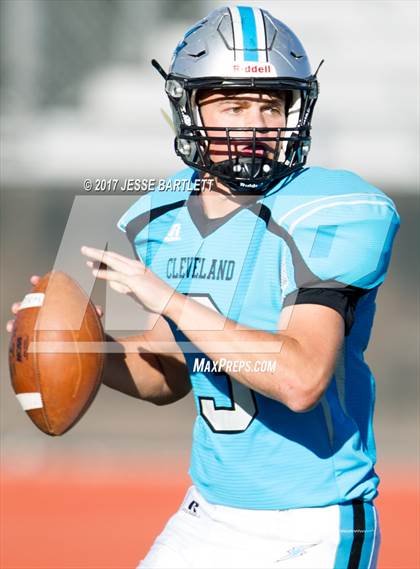 Thumbnail 2 in Cleveland vs. Clovis photogallery.