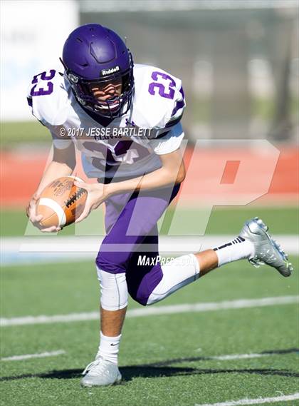 Thumbnail 2 in Cleveland vs. Clovis photogallery.