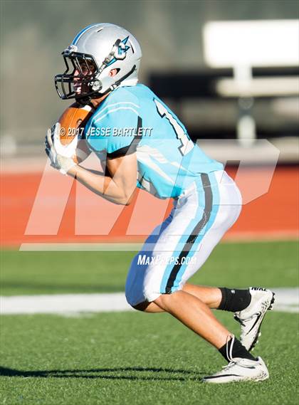 Thumbnail 2 in Cleveland vs. Clovis photogallery.