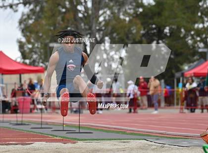 Thumbnail 2 in CIF San Diego Section Boys Track and Field Finals photogallery.