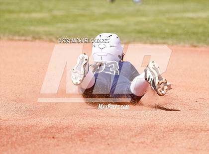 Thumbnail 3 in Pinnacle vs. Mica Mountain (Hamilton Invitational) photogallery.
