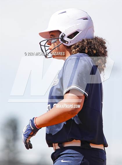 Thumbnail 3 in Pinnacle vs. Mica Mountain (Hamilton Invitational) photogallery.