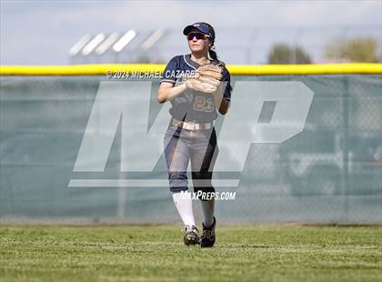 Thumbnail 3 in Pinnacle vs. Mica Mountain (Hamilton Invitational) photogallery.