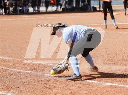Thumbnail 2 in Pinnacle vs. Mica Mountain (Hamilton Invitational) photogallery.