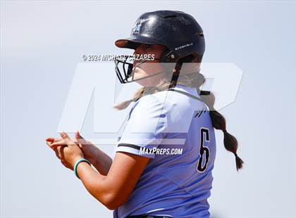 Thumbnail 2 in Pinnacle vs. Mica Mountain (Hamilton Invitational) photogallery.