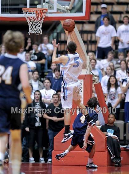 Thumbnail 3 in Mission Prep vs. Central Valley Christian (CIF CS D5 Final) photogallery.