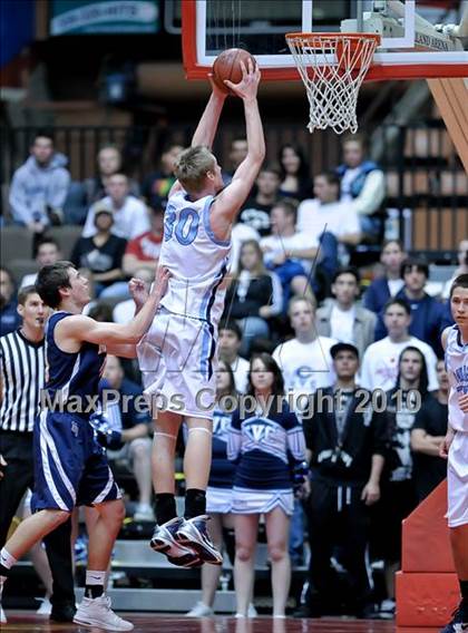 Thumbnail 2 in Mission Prep vs. Central Valley Christian (CIF CS D5 Final) photogallery.