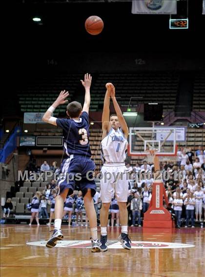 Thumbnail 1 in Mission Prep vs. Central Valley Christian (CIF CS D5 Final) photogallery.