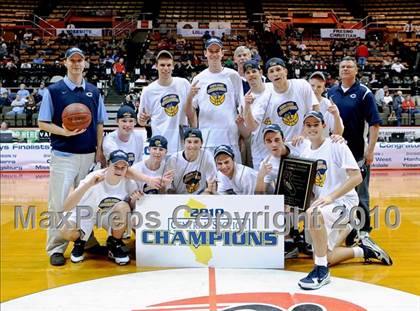 Thumbnail 3 in Mission Prep vs. Central Valley Christian (CIF CS D5 Final) photogallery.