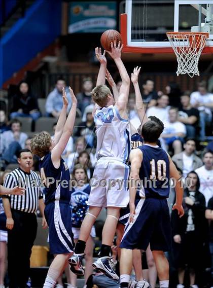Thumbnail 2 in Mission Prep vs. Central Valley Christian (CIF CS D5 Final) photogallery.