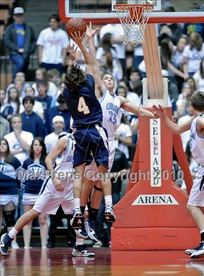 Thumbnail 2 in Mission Prep vs. Central Valley Christian (CIF CS D5 Final) photogallery.