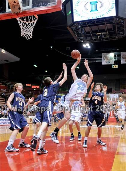 Thumbnail 1 in Mission Prep vs. Central Valley Christian (CIF CS D5 Final) photogallery.
