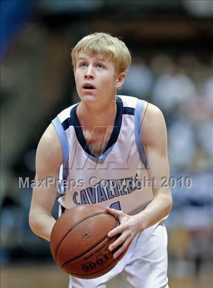 Thumbnail 1 in Mission Prep vs. Central Valley Christian (CIF CS D5 Final) photogallery.