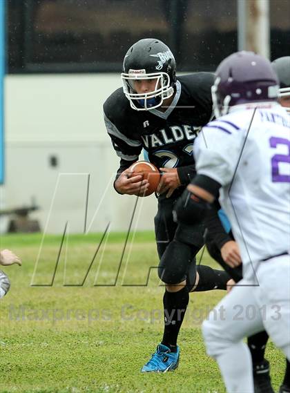 Thumbnail 2 in Valdez vs. Skyview photogallery.