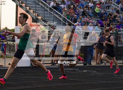 Thumbnail 3 in IHSAA Sectional #12 (Sprints and Middle Distance) photogallery.