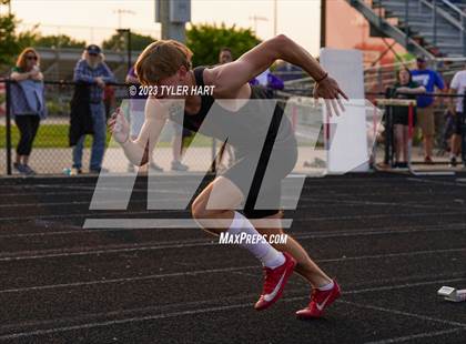 Thumbnail 3 in IHSAA Sectional #12 (Sprints and Middle Distance) photogallery.