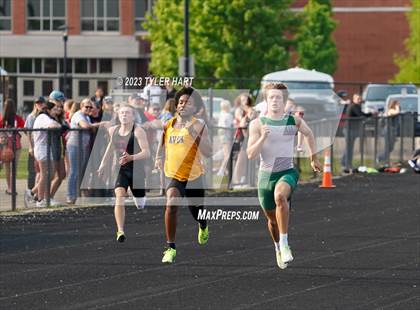 Thumbnail 3 in IHSAA Sectional #12 (Sprints and Middle Distance) photogallery.
