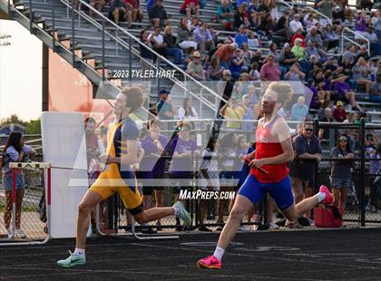 Thumbnail 3 in IHSAA Sectional #12 (Sprints and Middle Distance) photogallery.