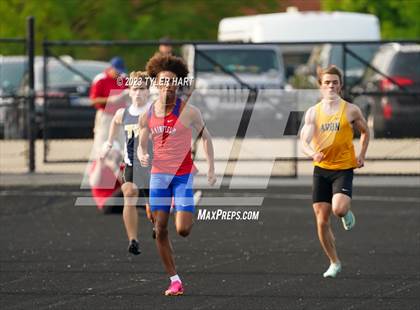 Thumbnail 3 in IHSAA Sectional #12 (Sprints and Middle Distance) photogallery.