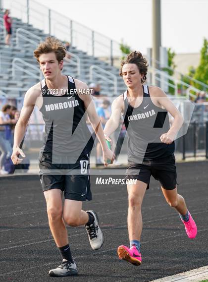 Thumbnail 2 in IHSAA Sectional #12 (Sprints and Middle Distance) photogallery.