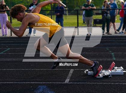Thumbnail 2 in IHSAA Sectional #12 (Sprints and Middle Distance) photogallery.