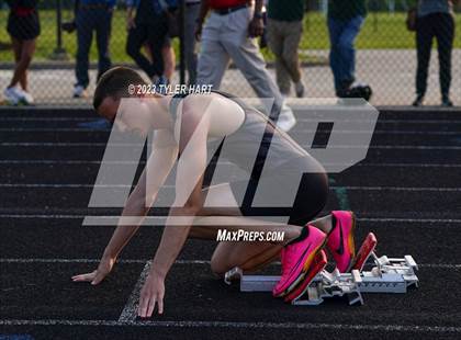 Thumbnail 3 in IHSAA Sectional #12 (Sprints and Middle Distance) photogallery.