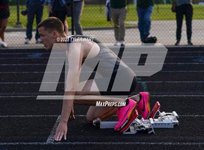 Thumbnail 1 in IHSAA Sectional #12 (Sprints and Middle Distance) photogallery.