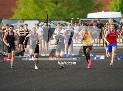 Thumbnail 3 in IHSAA Sectional #12 (Sprints and Middle Distance) photogallery.