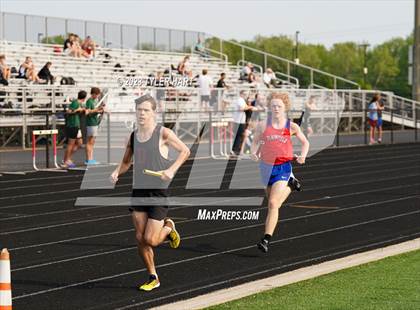 Thumbnail 2 in IHSAA Sectional #12 (Sprints and Middle Distance) photogallery.