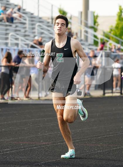 Thumbnail 2 in IHSAA Sectional #12 (Sprints and Middle Distance) photogallery.