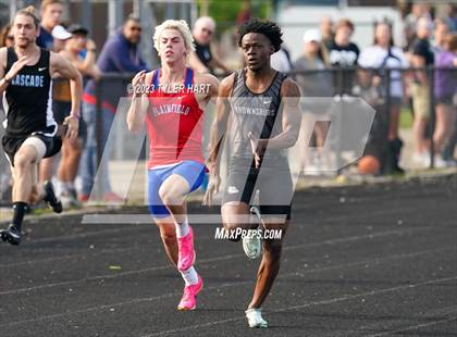 Thumbnail 3 in IHSAA Sectional #12 (Sprints and Middle Distance) photogallery.