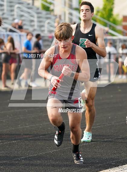 Thumbnail 1 in IHSAA Sectional #12 (Sprints and Middle Distance) photogallery.
