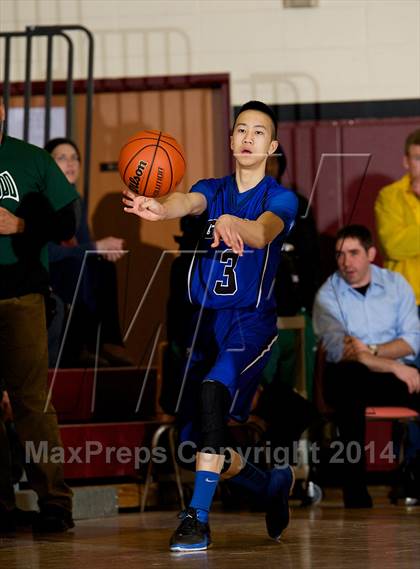 Thumbnail 1 in Brentwood vs. John Glenn (Section 11 Overall Finals) photogallery.