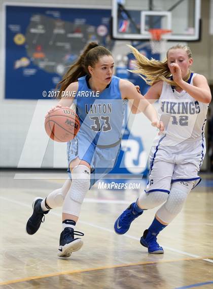 Thumbnail 2 in Pleasant Grove vs. Layton (UHSAA 5A 1st Round) photogallery.