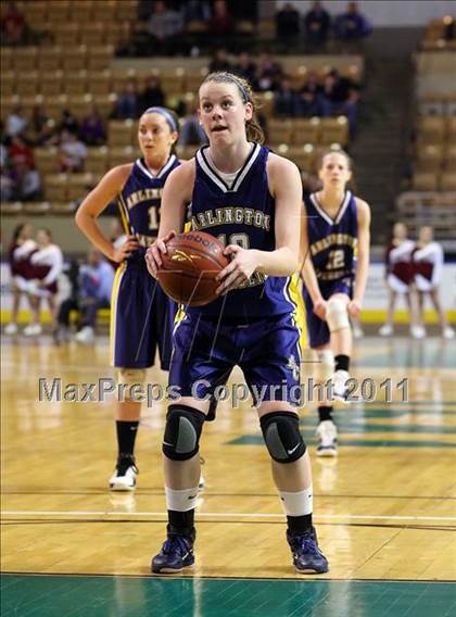 Thumbnail 3 in Arlington Catholic vs Millbury (MIAA Division 2 Final) photogallery.