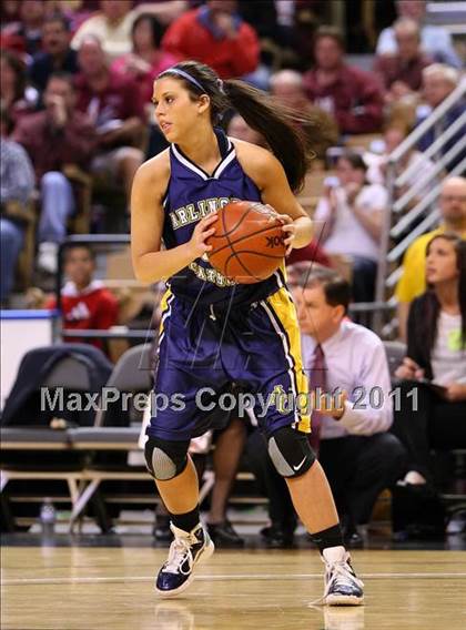 Thumbnail 3 in Arlington Catholic vs Millbury (MIAA Division 2 Final) photogallery.