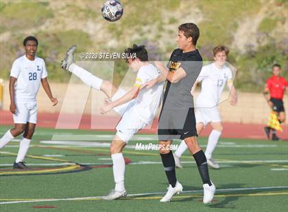 Thumbnail 2 in Loyola vs. Torrey Pines (CIF SoCal Regional D1 Semifinal) photogallery.