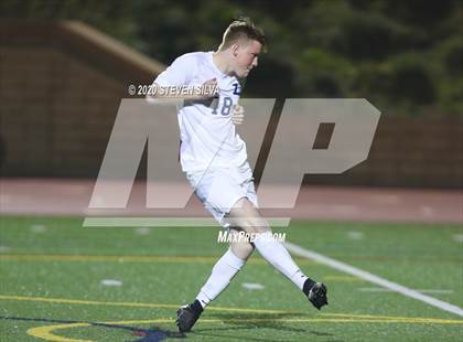 Thumbnail 1 in Loyola vs. Torrey Pines (CIF SoCal Regional D1 Semifinal) photogallery.