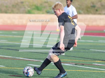 Thumbnail 1 in Loyola vs. Torrey Pines (CIF SoCal Regional D1 Semifinal) photogallery.