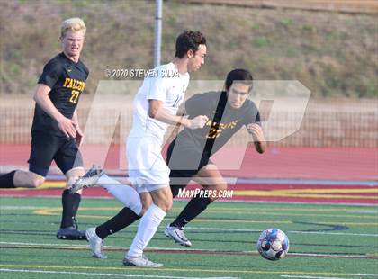 Thumbnail 2 in Loyola vs. Torrey Pines (CIF SoCal Regional D1 Semifinal) photogallery.