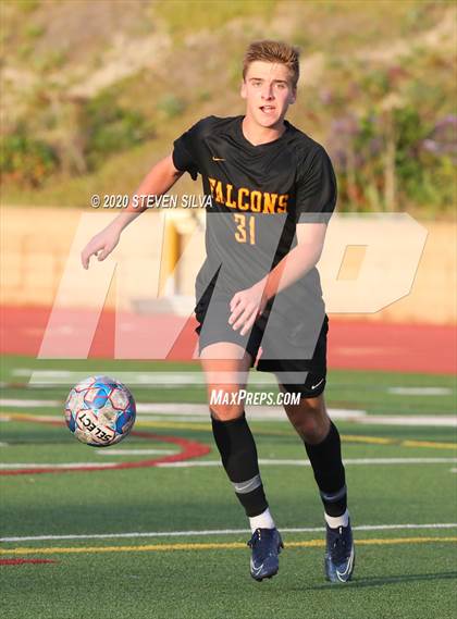 Thumbnail 1 in Loyola vs. Torrey Pines (CIF SoCal Regional D1 Semifinal) photogallery.
