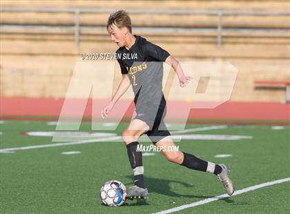Thumbnail 1 in Loyola vs. Torrey Pines (CIF SoCal Regional D1 Semifinal) photogallery.